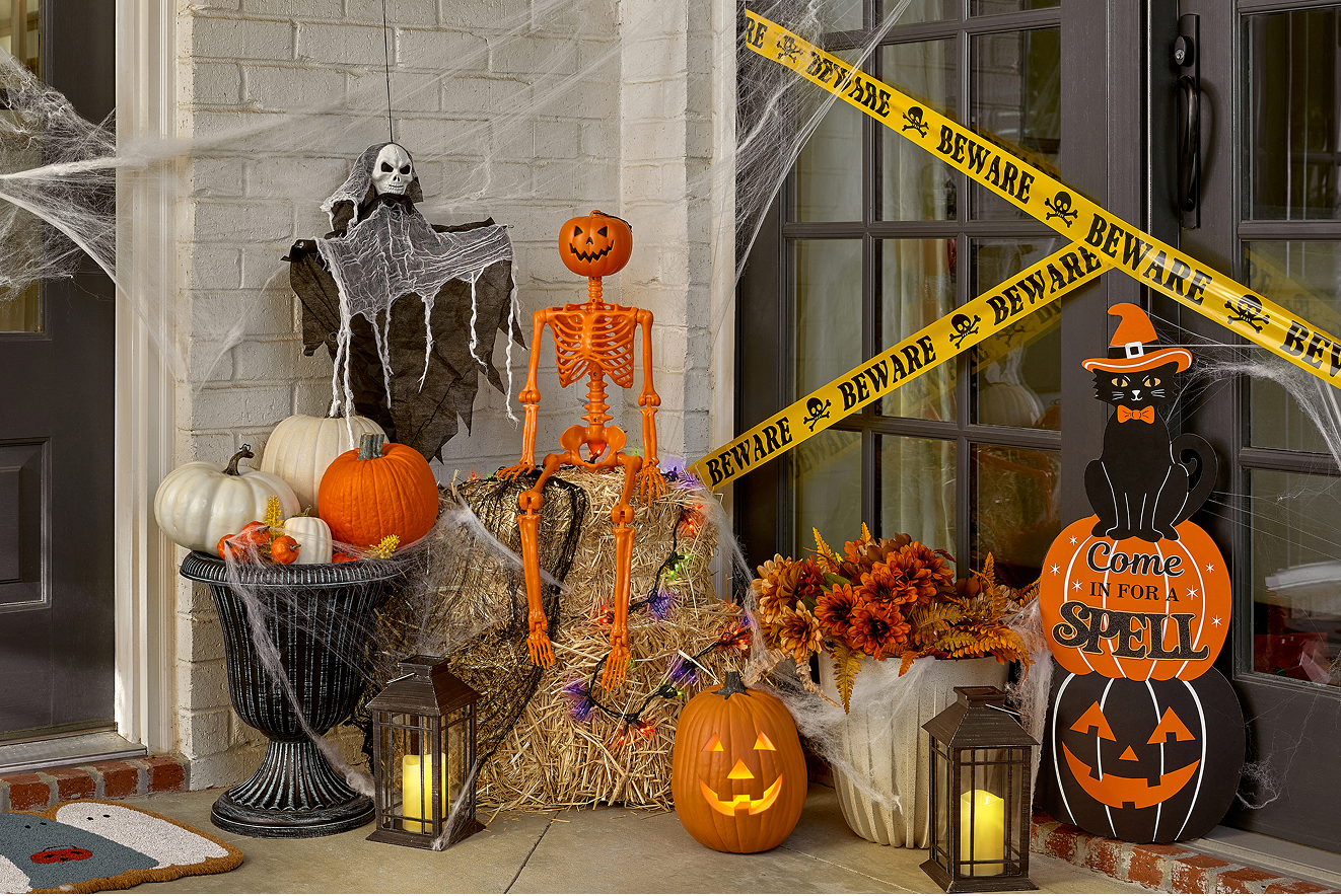 SPOOKY YARD DECOR
