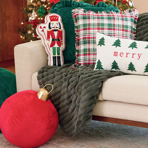 Christmas Pillows, Throws & Rugs