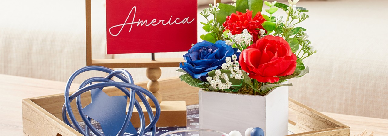 Red, white & blue decor to celebrate patriotic holidays, such as Memorial Day and July 4th.